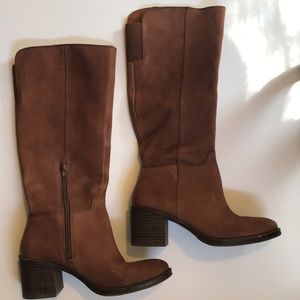 Brown knee High Boot